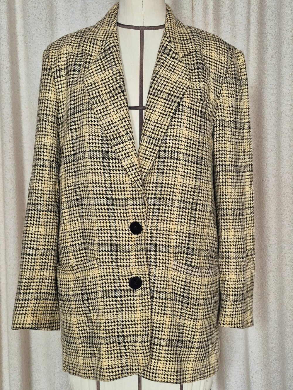 90s Vintage Jones New York Women’s Button-Front Blazer Jacket
